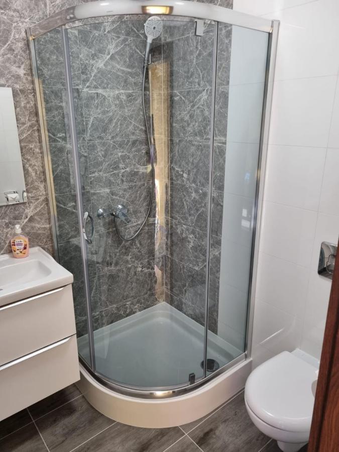 Apartamento Dom Na Ubocy Groń Exterior foto